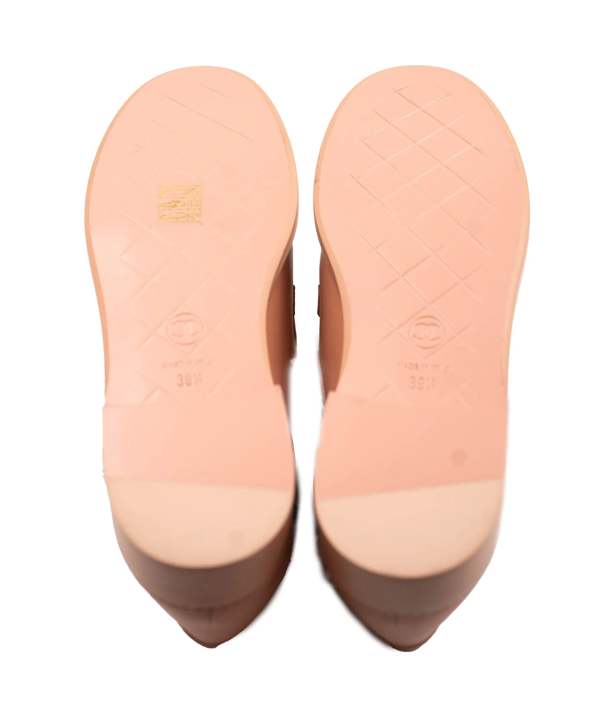 Chanel turnlock loafers pink 39.5 ALL0084