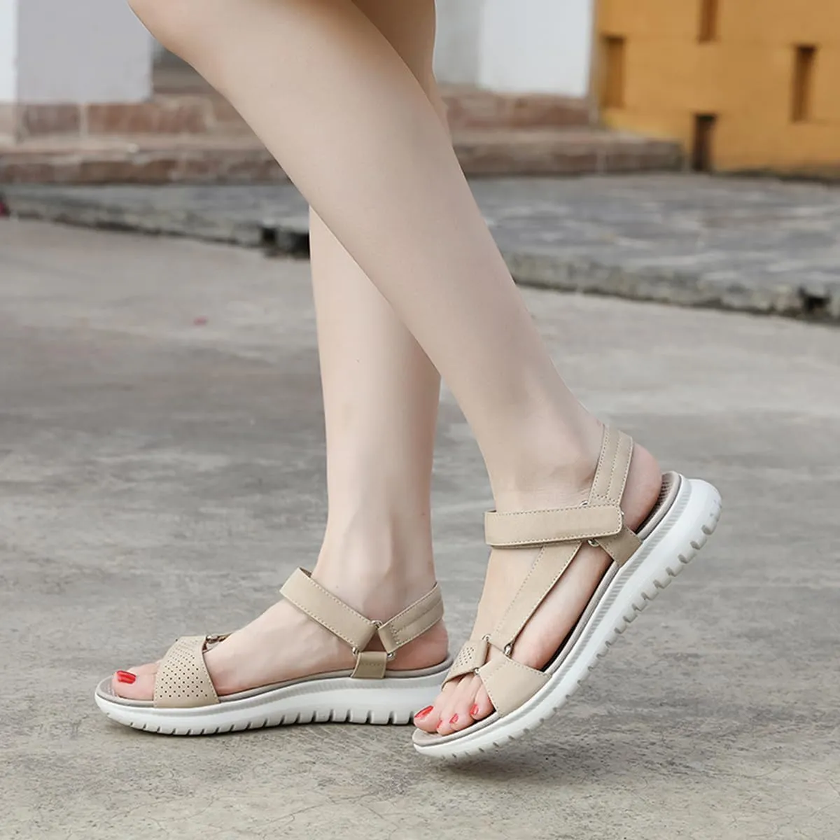 Ciuyurra Women Comfy Flat Slide Sandals
