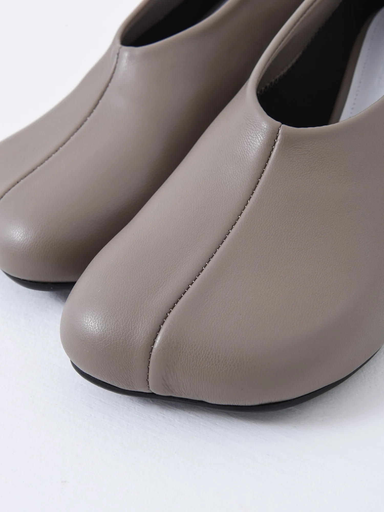 COURT SHOE_T2146 - Fossil