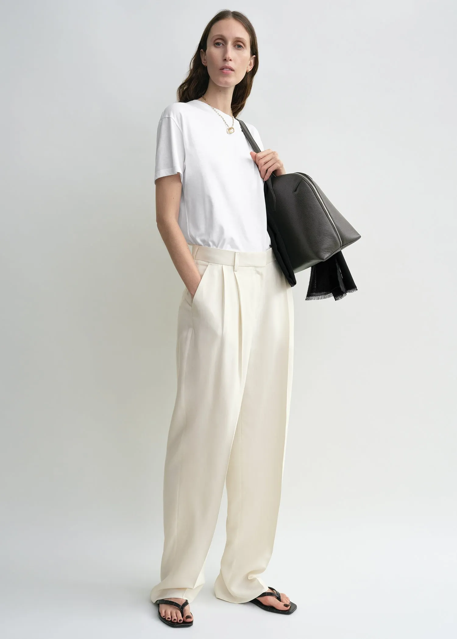 Double-pleat fluid trousers ecru petite