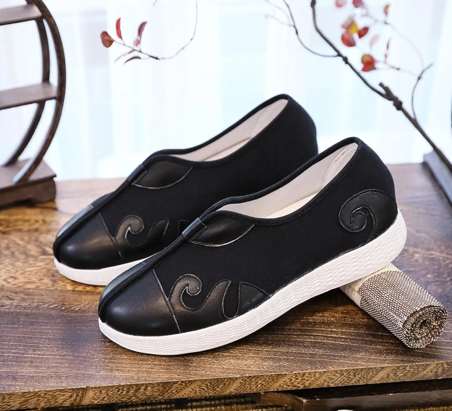 Embroidered Traditional Chinese Dragon Slip-On Canvas Loafers for Men - Comfortable and Stylish Casual Walking Shoes with Non-Slip Rubber Sole, Ideal for Everyday Wear Kung Fu shoes