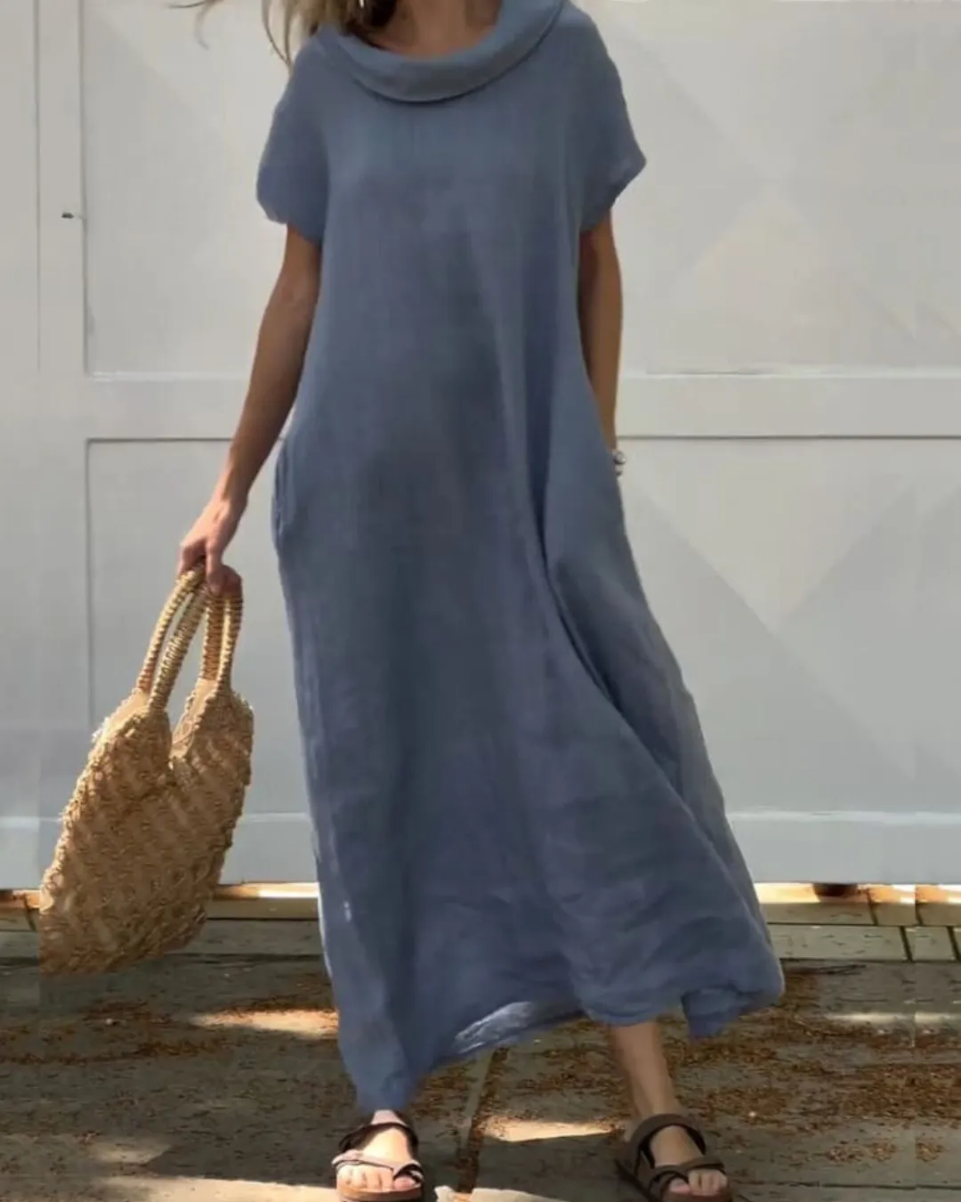 Ilaria - Linen Dress with Elegant Collar
