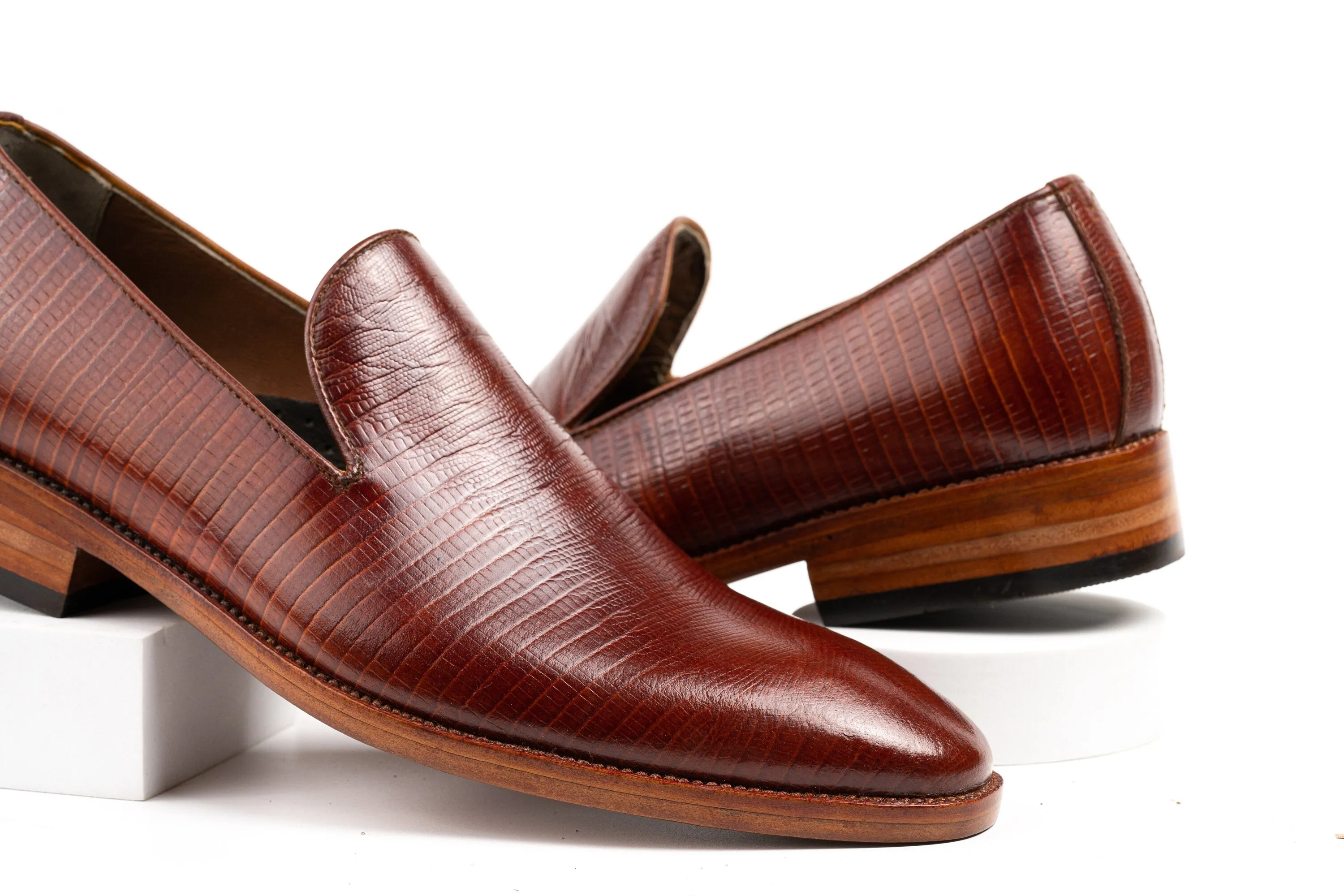 Wholecut Loafer Exotic Collection Fish pattern Leather Shoes made using real cow leather Perfect Adult gift, Men's Dress Formal Party Loafer