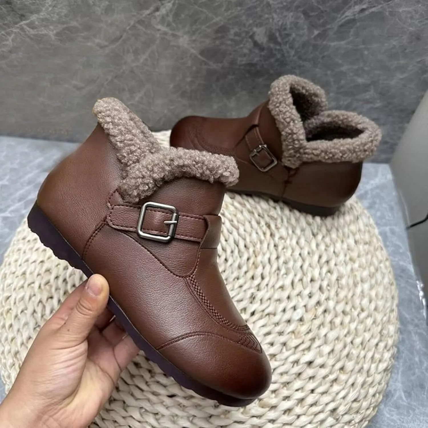 Winter Boots Men and Women's Ankle Snow Boots Slip On Winter Waterproof Plush Lined Outdoor Anti-Slip Shoes